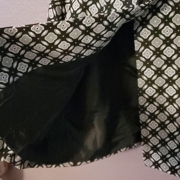 Blazer - Picture 3 of 6